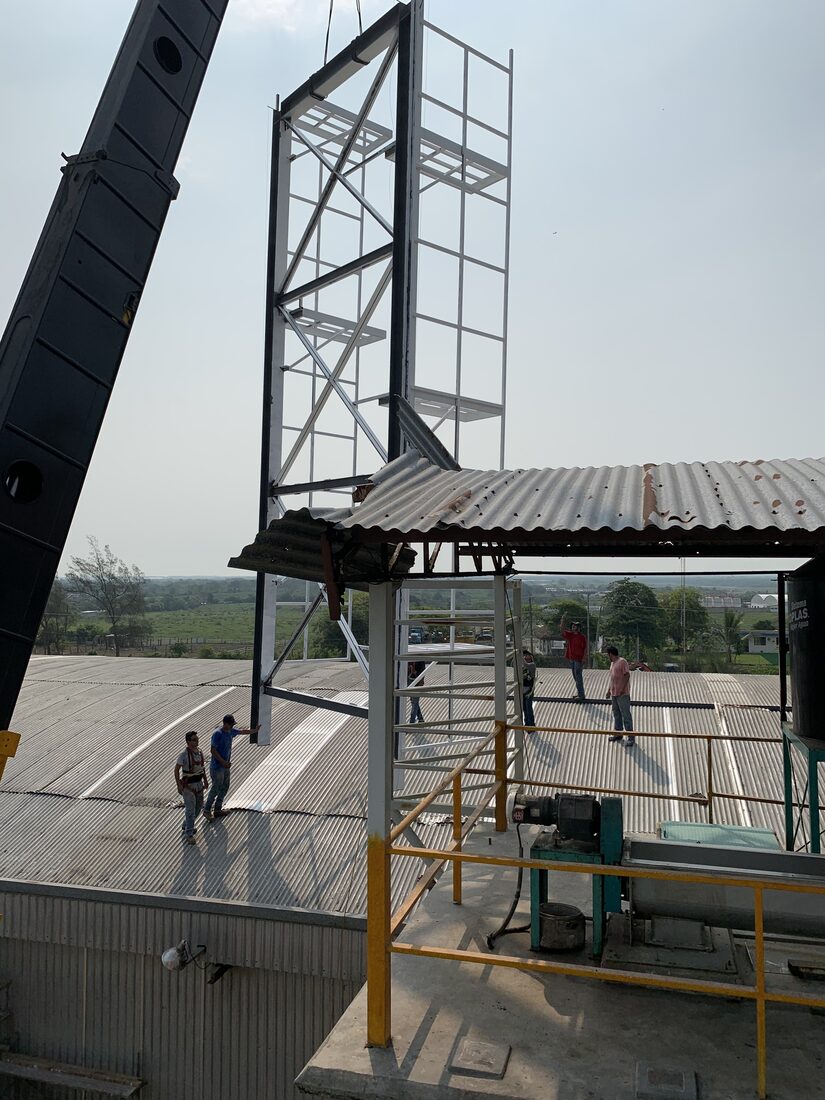 Montaje industrial — plataformas
